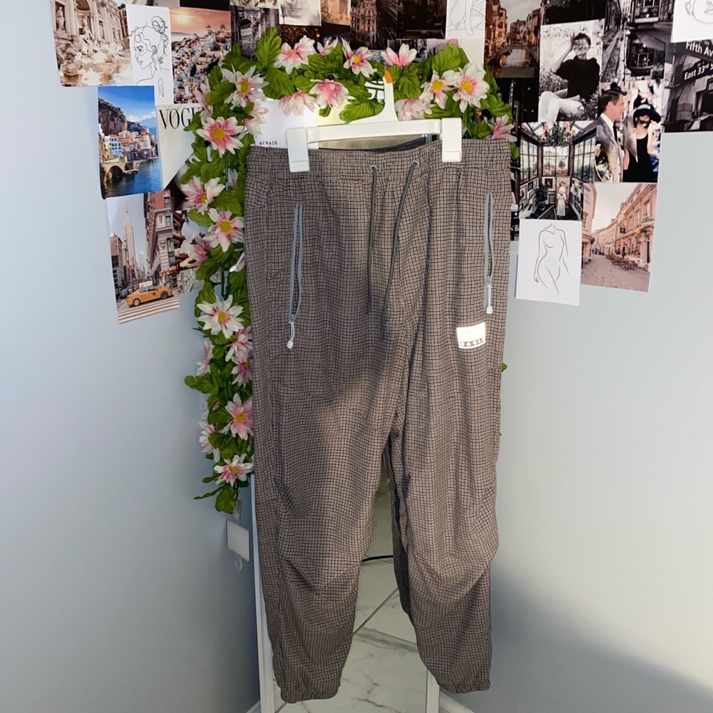 AE sweats